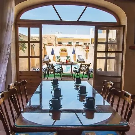 Villa Ta Bejza *