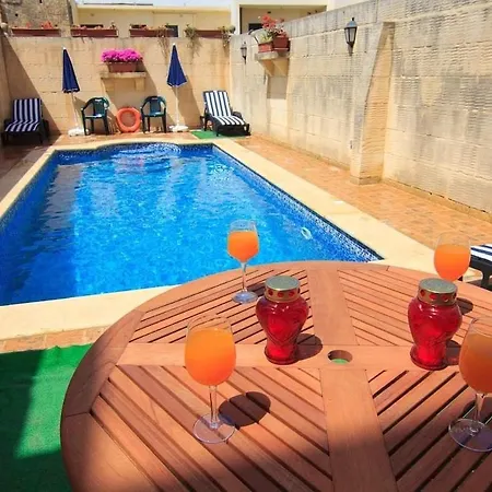 Villa Ta Bejza *